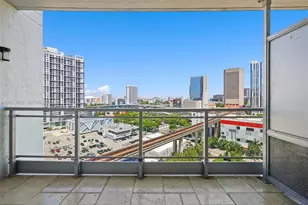 90 SW 3rd St, Miami, FL 33130 - Photo 15