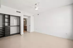 90 SW 3rd St, Miami, FL 33130 - Photo 17