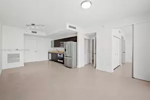 90 SW 3rd St, Miami, FL 33130 - Photo 9