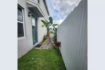13245 SW 271st Ter #1, Homestead, FL 33032 - Photo 3