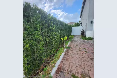 13245 SW 271st Ter #1, Homestead, FL 33032 - Photo 1
