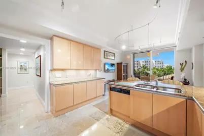 791 Crandon Blvd #404, Key Biscayne, FL 33149 - Photo 37