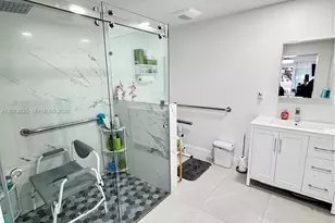 7140 W 15th Ct, Hialeah, FL 33014 - Photo 17