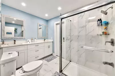 8830 NW 3rd St, Pembroke Pines, FL 33024 - Photo 13
