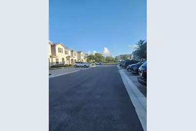 2693 SE 19th St, Homestead, FL 33035 - Photo 3