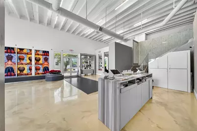 201 NW 37th St, Miami, FL 33127 - Photo 11