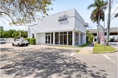 201 NW 37th St, Miami, FL 33127 - Photo 7