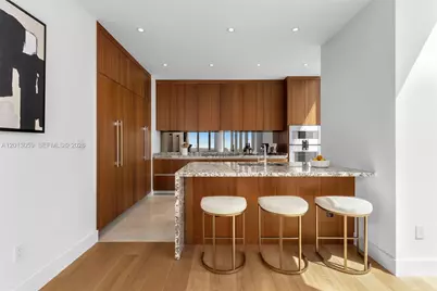 175 SE 25 Rd #3601, Miami, FL 33129 - Photo 9