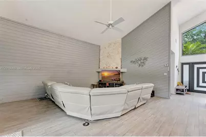 10325 NW 6th St, Coral Springs, FL 33071 - Photo 13