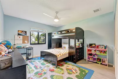 10325 NW 6th St, Coral Springs, FL 33071 - Photo 33