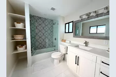 151 SE 6th Ct, Pompano Beach, FL 33060 - Photo 15