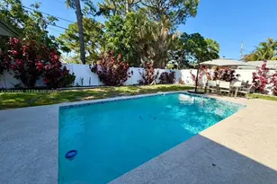 151 SE 6th Ct, Pompano Beach, FL 33060 - Photo 15