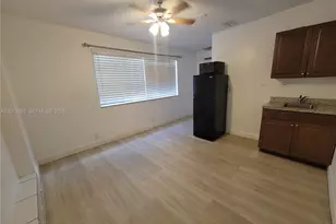 6730 Charleston St, Hollywood, FL 33024 - Photo 9