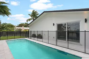 301 88th St, Surfside, FL 33154 - Photo 15