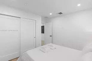 301 88th St, Surfside, FL 33154 - Photo 43