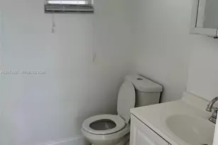 145 NW 41st Ct, Deerfield Beach, FL 33064 - Photo 9
