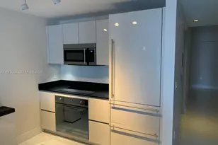 1010 Brickell Ave, Miami, FL 33131 - Photo 9