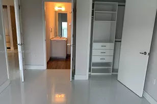 1010 Brickell Ave, Miami, FL 33131 - Photo 17