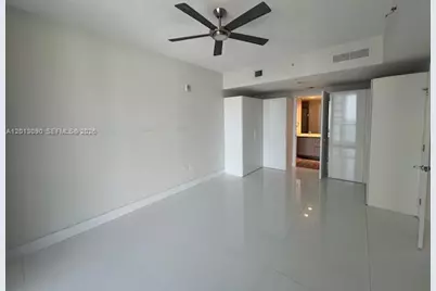 1010 Brickell Ave #3704, Miami, FL 33131 - Photo 21