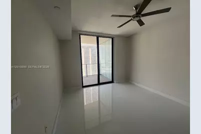 1010 Brickell Ave #3704, Miami, FL 33131 - Photo 5