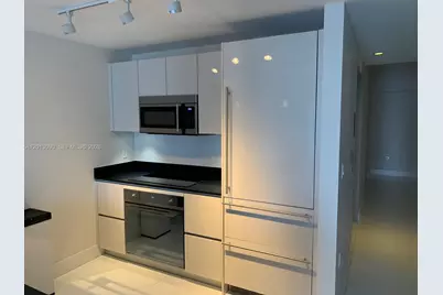 1010 Brickell Ave #3704, Miami, FL 33131 - Photo 15