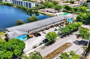 285 NE 191st St, Miami, FL 33179 - Photo 21