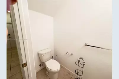 4009 NW 11th Dr, Lauderhill, FL 33313 - Photo 5