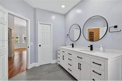 1306 Crossbill Ct, Weston, FL 33327 - Photo 29