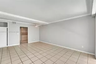 1430 Brickell Bay Dr, Miami, FL 33131 - Photo 27