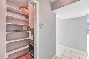 1430 Brickell Bay Dr, Miami, FL 33131 - Photo 31