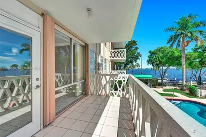1430 Brickell Bay Dr #206, Miami, FL 33131 - Photo 3