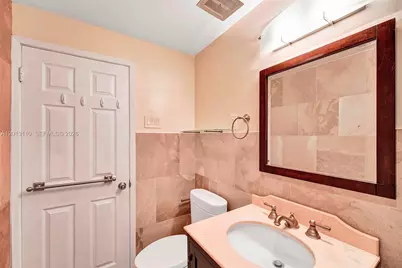 1430 Brickell Bay Dr #206, Miami, FL 33131 - Photo 17