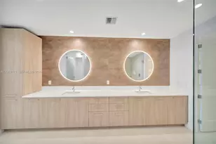 153 N Seabreeze Blvd, Fort Lauderdale, FL 33304 - Photo 19