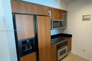 335 S Biscayne Blvd, Miami, FL 33131 - Photo 5