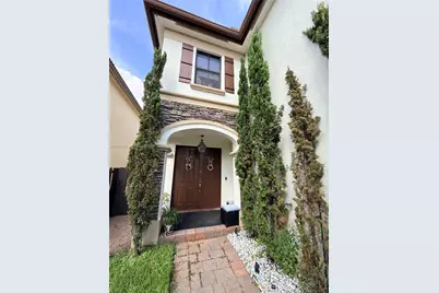 8640 NW 101st Pl, Doral, FL 33178 - Photo 3