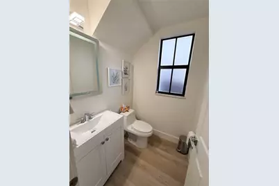8640 NW 101st Pl, Doral, FL 33178 - Photo 29
