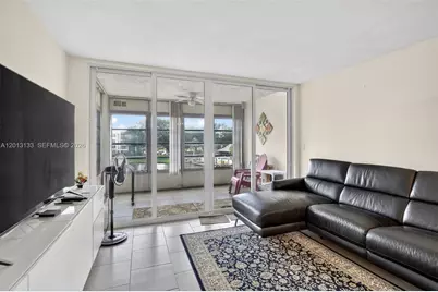 9330 Lagoon Pl #307, Davie, FL 33324 - Photo 3