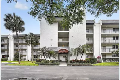 9330 Lagoon Pl #307, Davie, FL 33324 - Photo 1