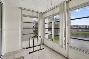 9330 Lagoon Pl, Davie, FL 33324 - Photo 15