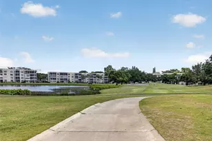 9330 Lagoon Pl, Davie, FL 33324 - Photo 39