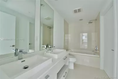 45 SW 9 St #1907, Miami, FL 33130 - Photo 7