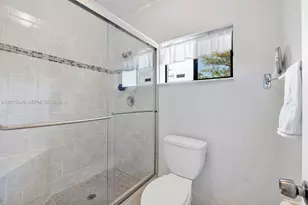 462 SE 14th St, Dania Beach, FL 33004 - Photo 21