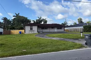 2830 Johnson St, Hollywood, FL 33020 - Photo 3