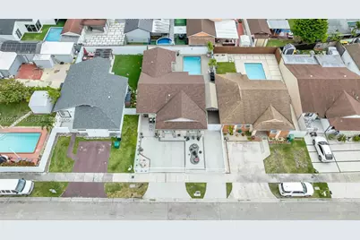 19757 SW 124th Ave, Miami, FL 33177 - Photo 3