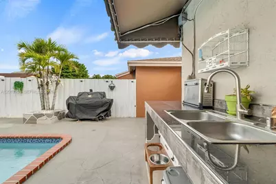 19757 SW 124th Ave, Miami, FL 33177 - Photo 45