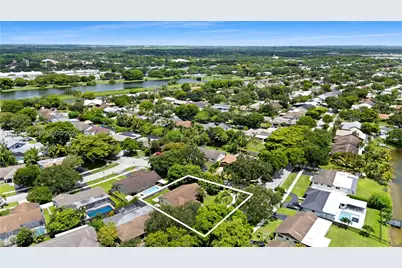 5501 SW 118th Ave, Cooper City, FL 33330 - Photo 35