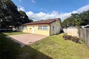 5501 SW 118th Ave, Cooper City, FL 33330 - Photo 9