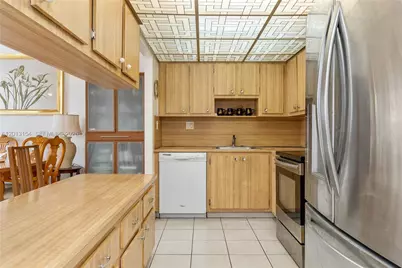 20401 NE 30th Ave #416-8, Aventura, FL 33180 - Photo 17
