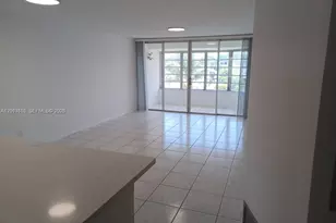 1304 NE 191st St, Miami, FL 33179 - Photo 3