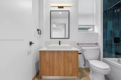 650 SW 1st St #306, Miami, FL 33130 - Photo 9